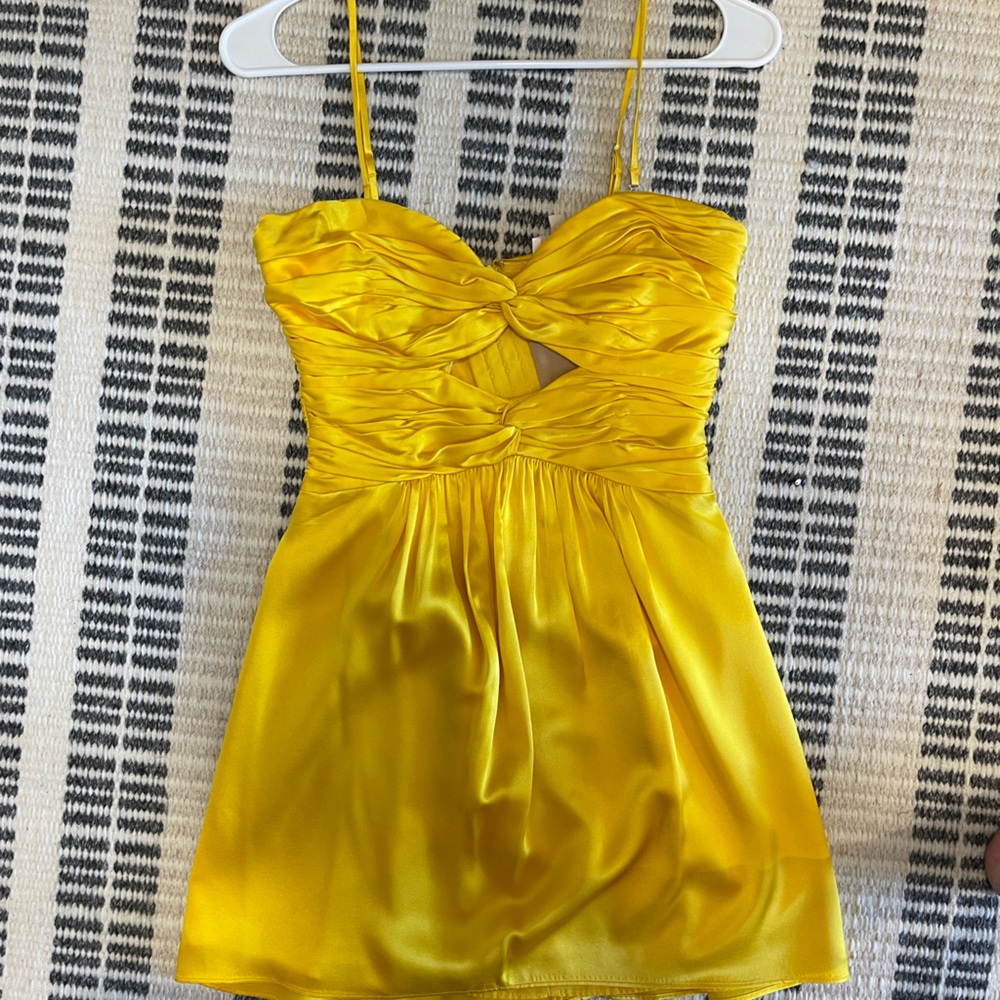 Cinq à Sept Beck Mini dress in yellow dandelion, size extra small